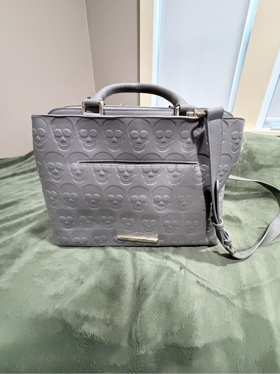 Betsey Johnson Handbags - Betsey Johnson Gray Skull-Embossed Laptop Tote